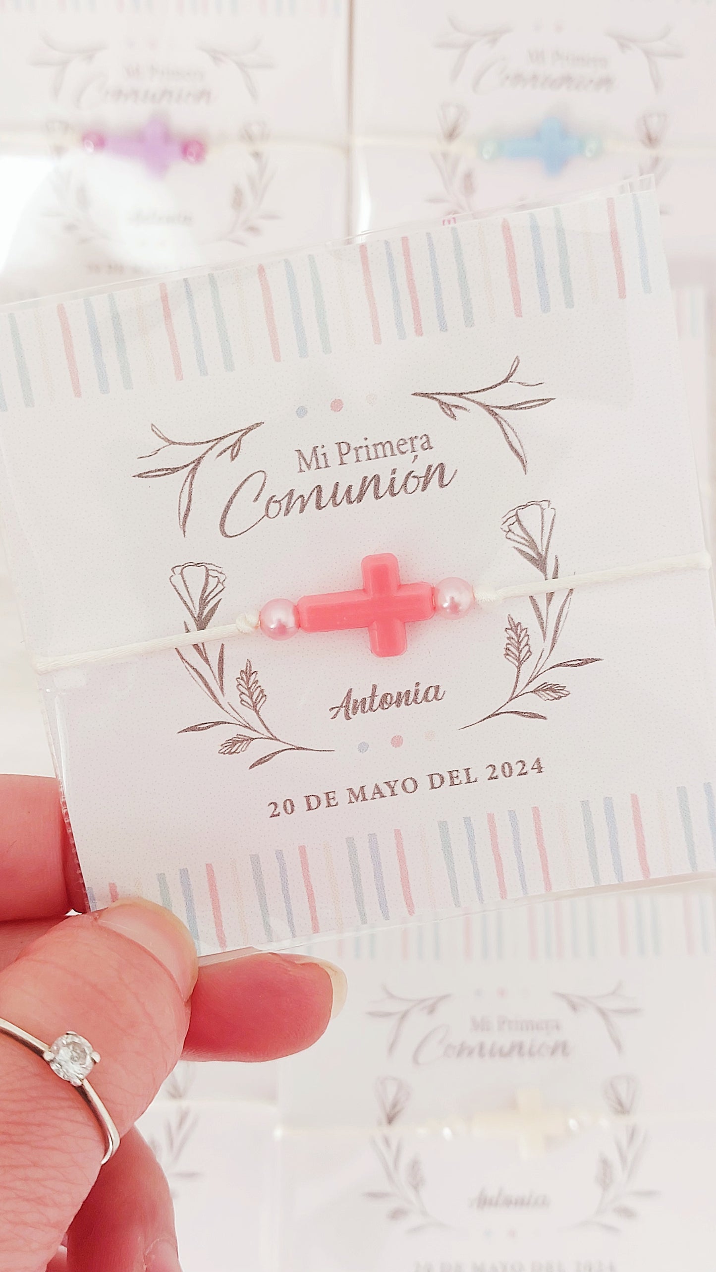 Detalle para invitado comunión, bautizo, boda, pulsera cruz y tarjeta personalizada, regalo invitado, recuerdo comunión, detalle bautizo.