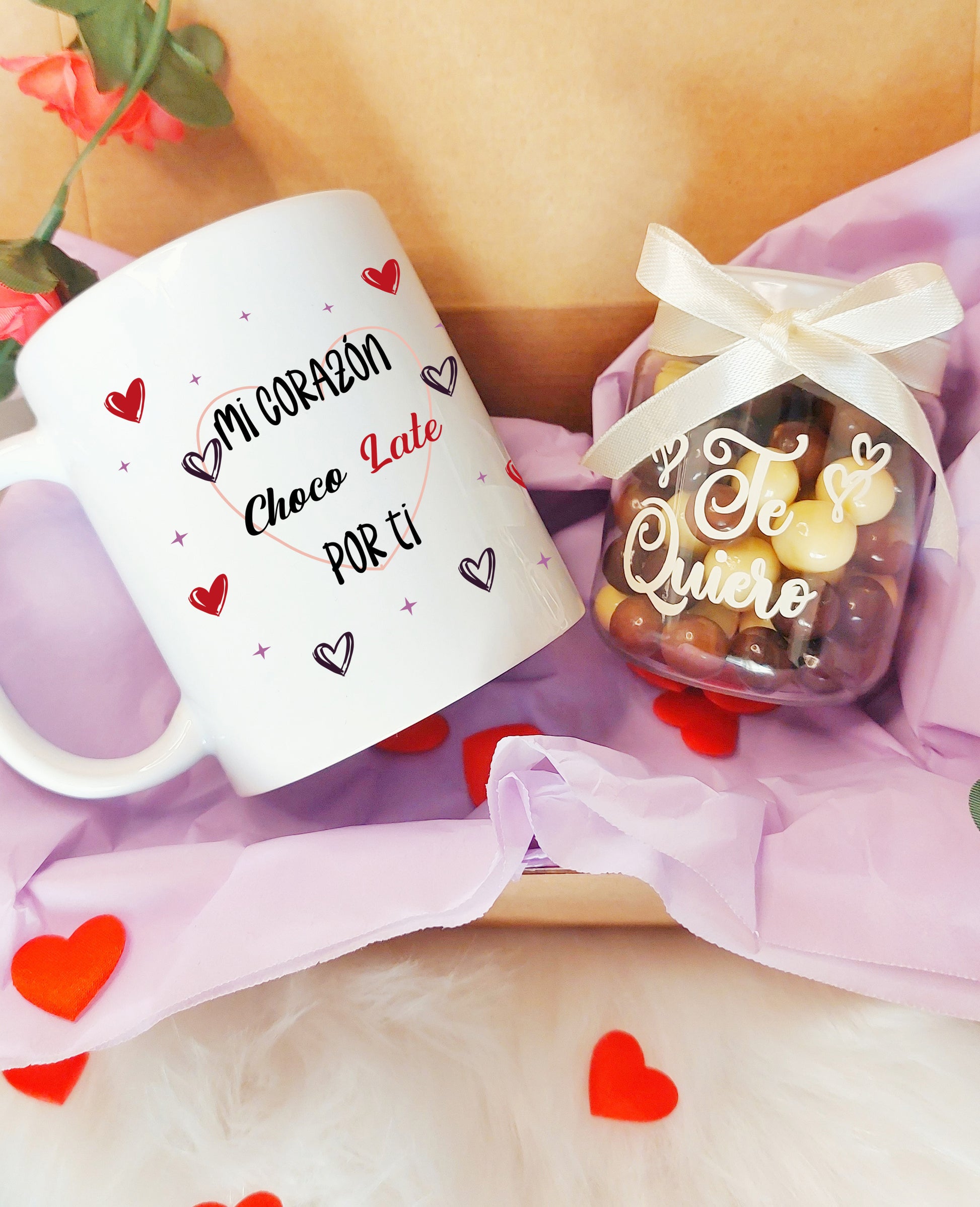 taza y chocolatinas de amor para san Valentín