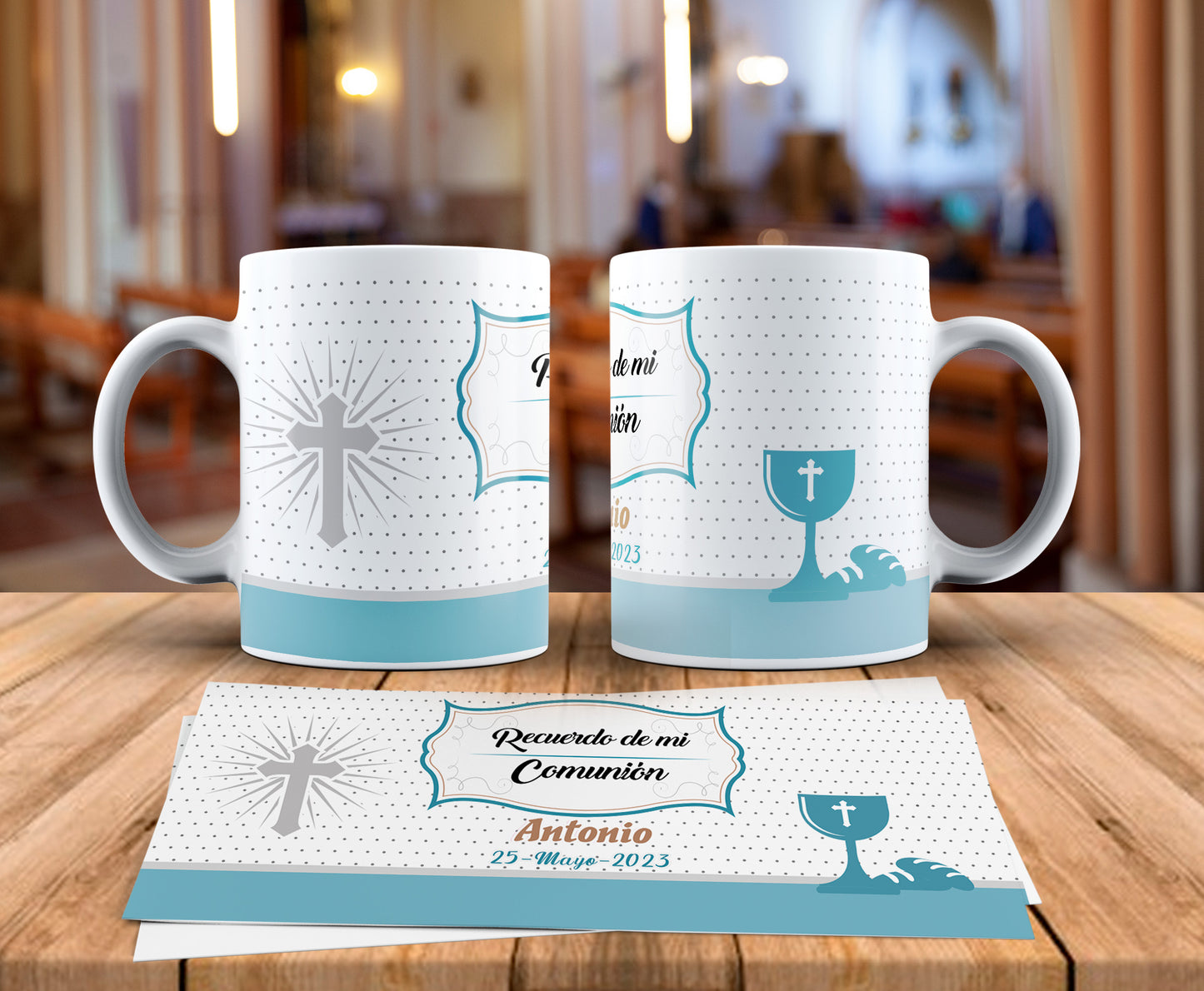 Copie d'une tasse personnalisée pour les invités de la communion