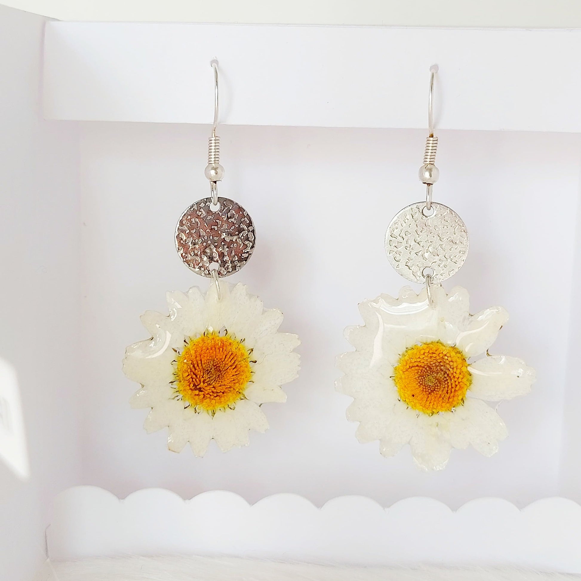 Pendientes de flores de resina, pendientes de resina con flor real, pendientes colgantes, regalo de cumpleaños, regalo hecho a mano